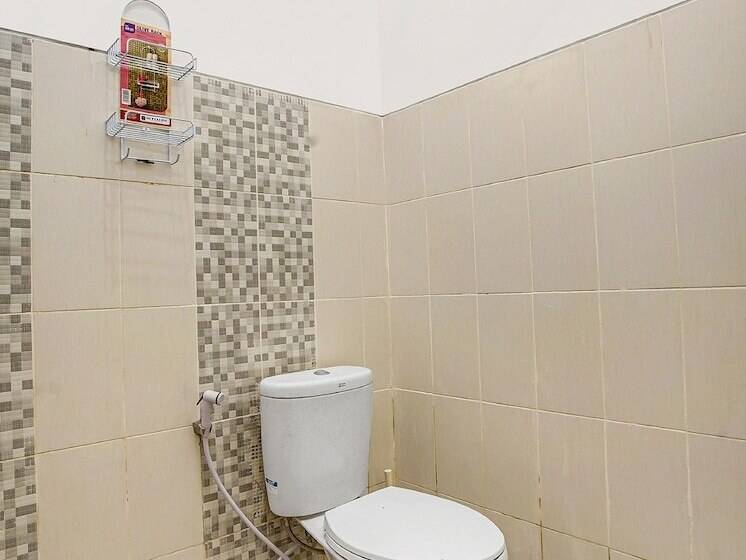 Отель Oyo 91055 Homestay Syariah