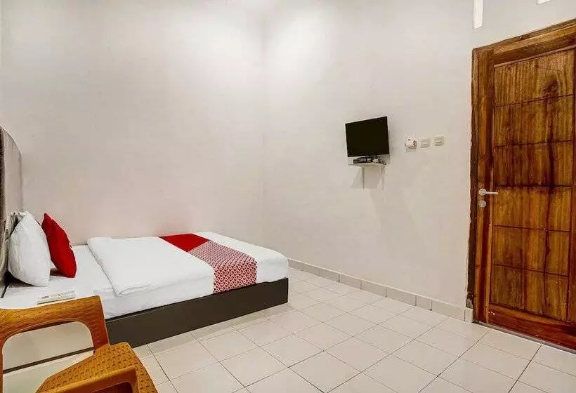Hotelli Oyo 91055 Homestay Syariah