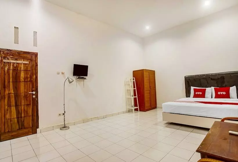 Hotelli Oyo 91055 Homestay Syariah