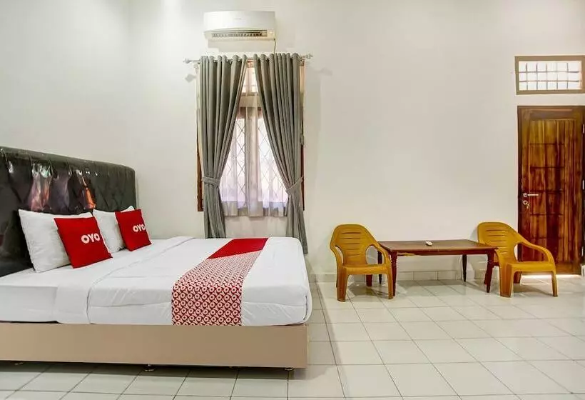 Hotelli Oyo 91055 Homestay Syariah