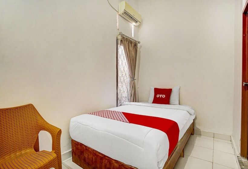 Отель Oyo 91055 Homestay Syariah