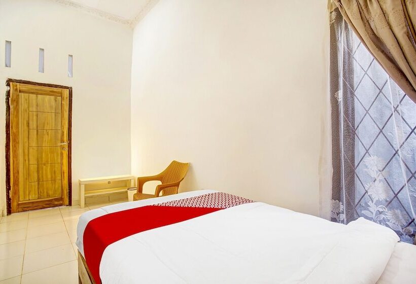 Отель Oyo 91055 Homestay Syariah