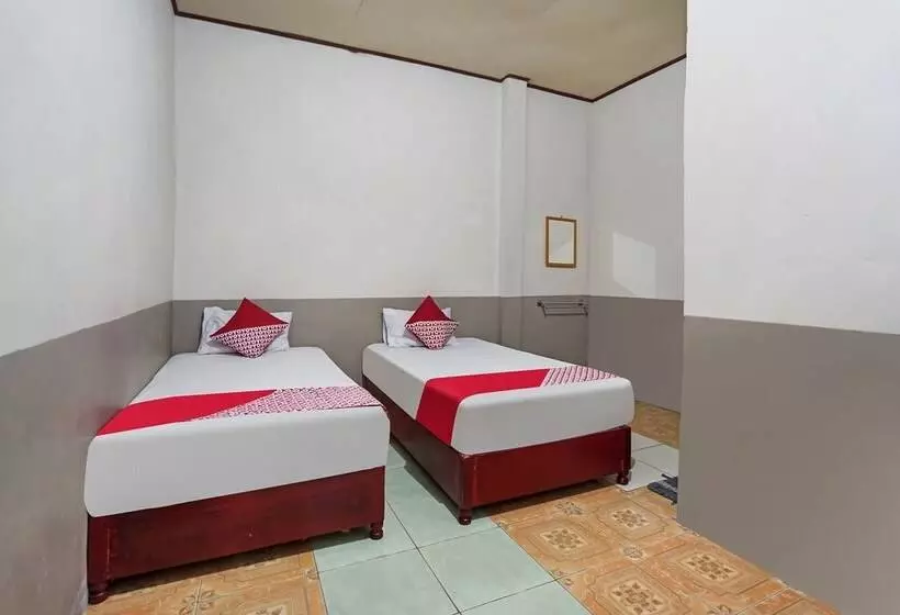 ホテル Oyo 91184 Penginapan Indah Permai
