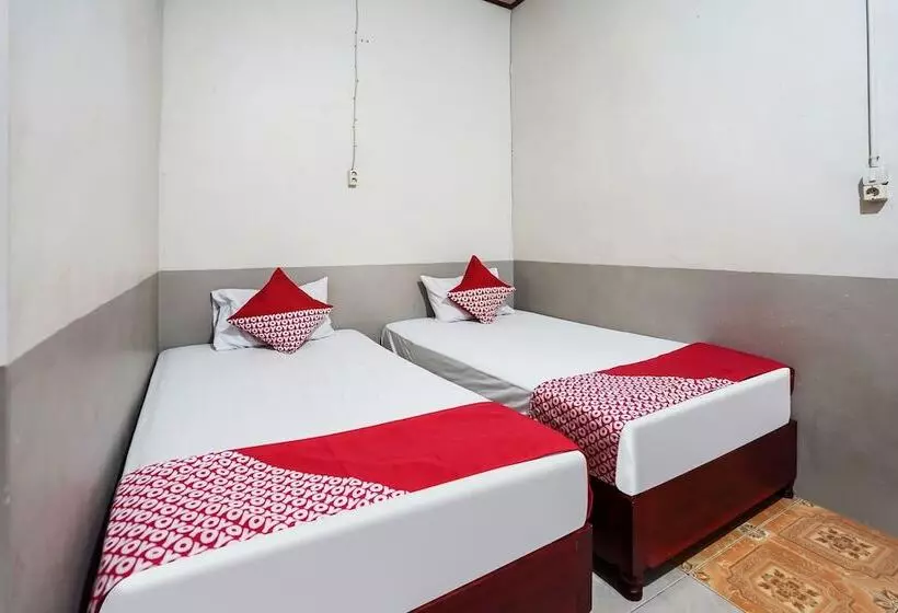 ホテル Oyo 91184 Penginapan Indah Permai