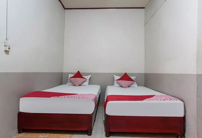 ホテル Oyo 91184 Penginapan Indah Permai