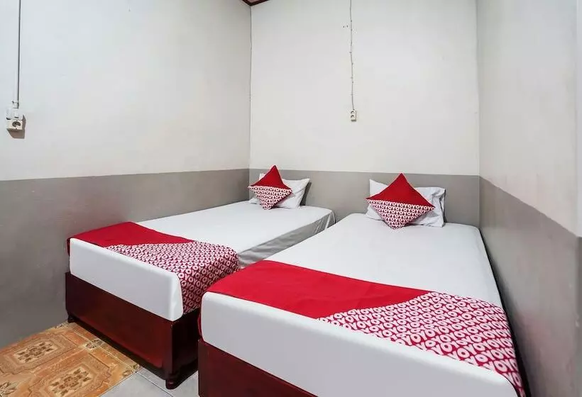 ホテル Oyo 91184 Penginapan Indah Permai