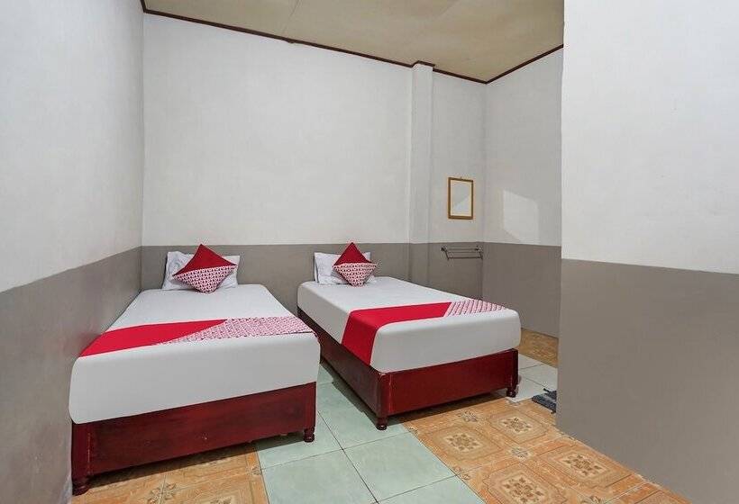 호텔 Oyo 91184 Penginapan Indah Permai