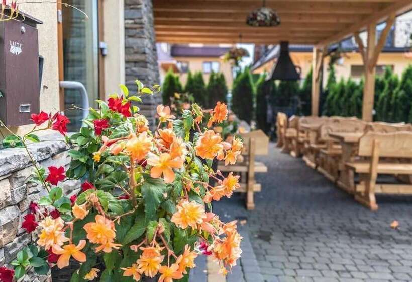 Pensione Dunajecki Dworek