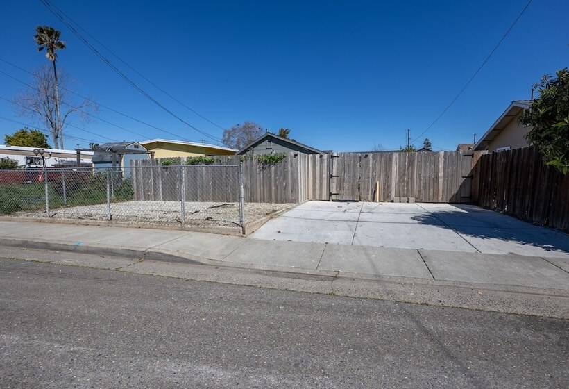 膳宿费 The Nest Apt A