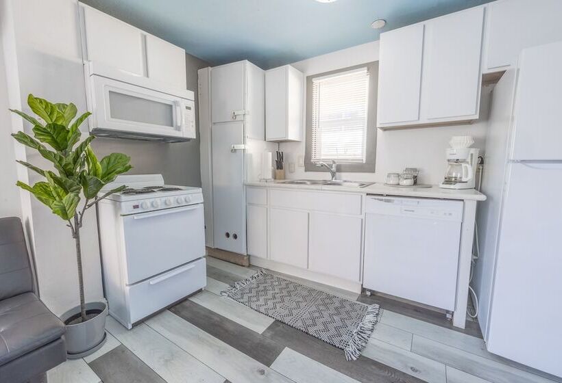 膳宿费 The Nest Apt A