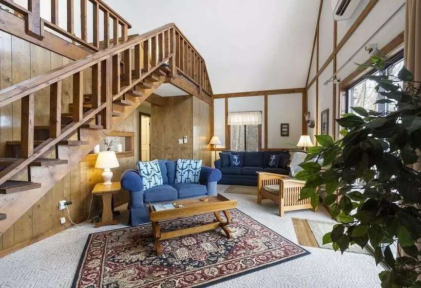 Windjammer Cottage   Branson