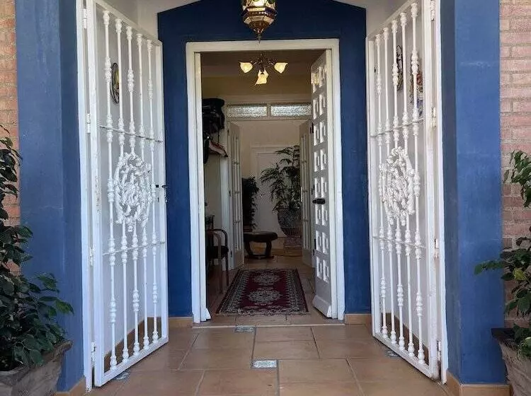 Aamiaismajoitus (B&B) Anna S Garden