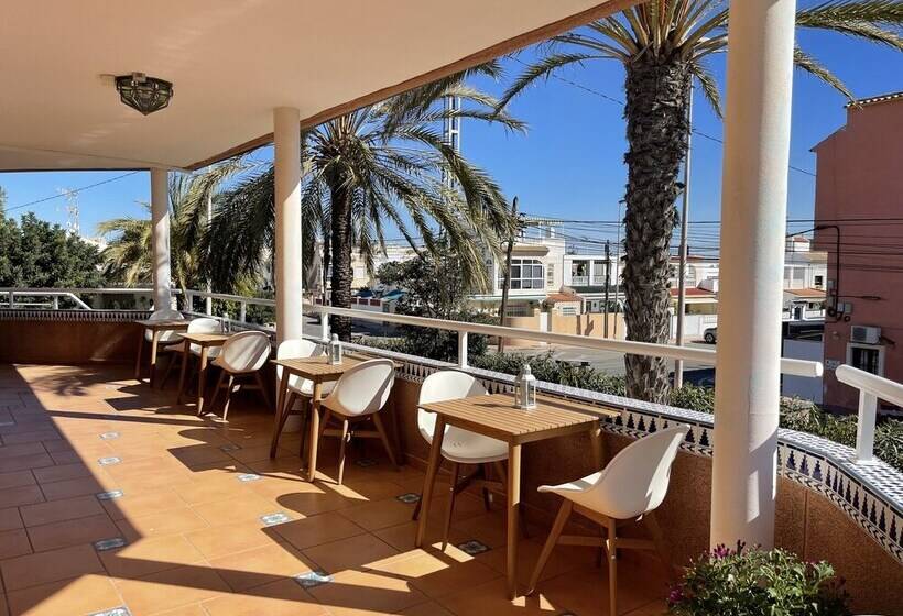 ベッドアンドブレックファースト Anna S Garden