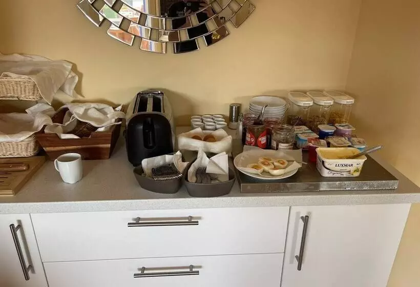 Aamiaismajoitus (B&B) Anna S Garden