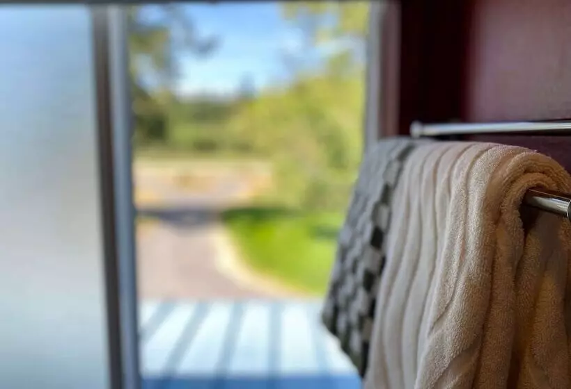 Aamiaismajoitus (B&B) Saturn S Return