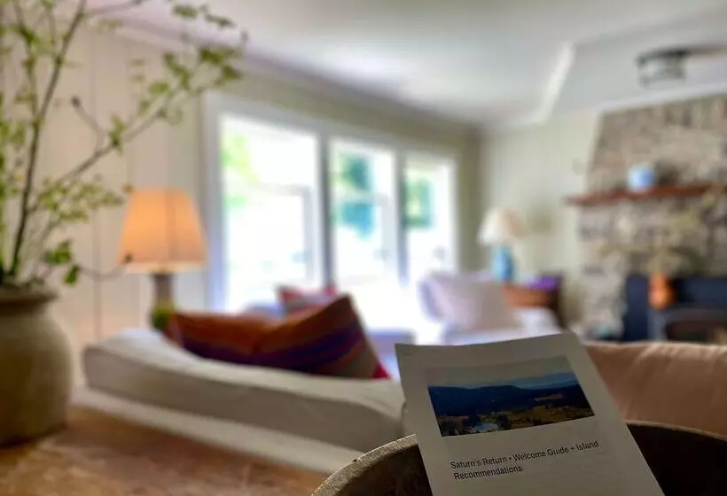 Aamiaismajoitus (B&B) Saturn S Return