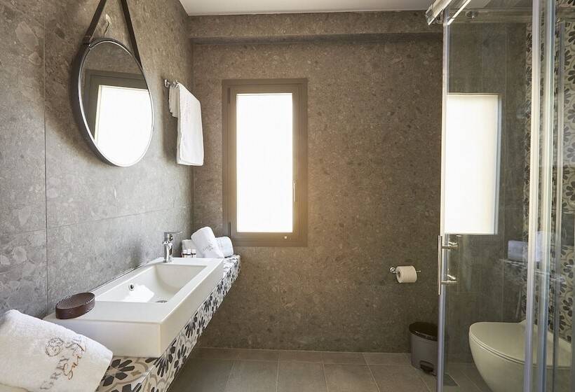 Greystone Apartments