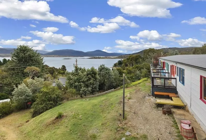 Hotelli Alps Lakeview Lodge