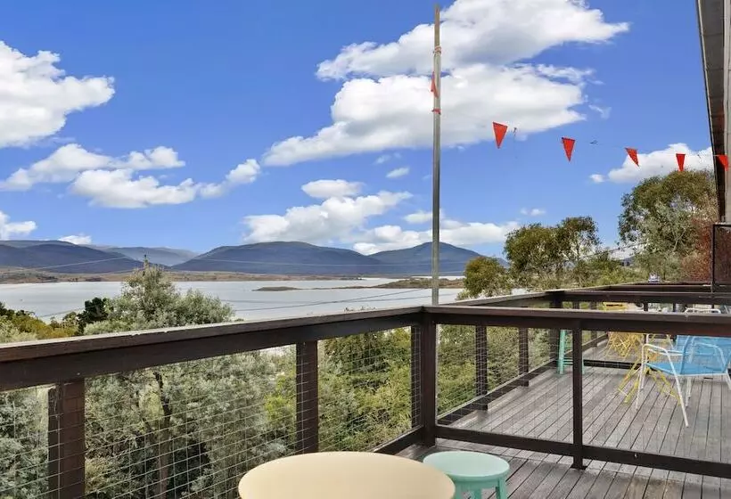 Hotelli Alps Lakeview Lodge