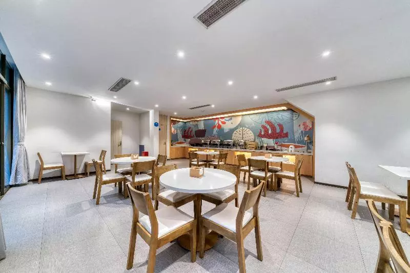 Hanting Hotel Tongxiang Zhenxing Road