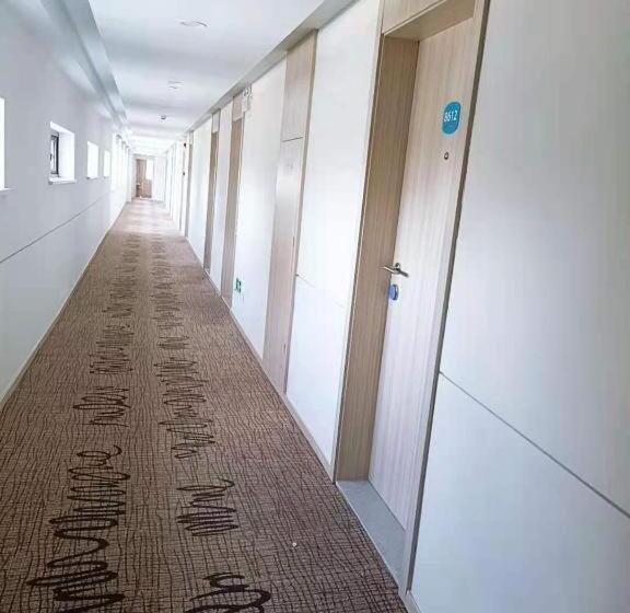 Hanting Hotel Tongxiang Zhenxing Road