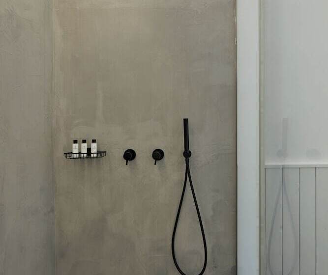 酒店 Oscar Beachfront Suites   Adults Only