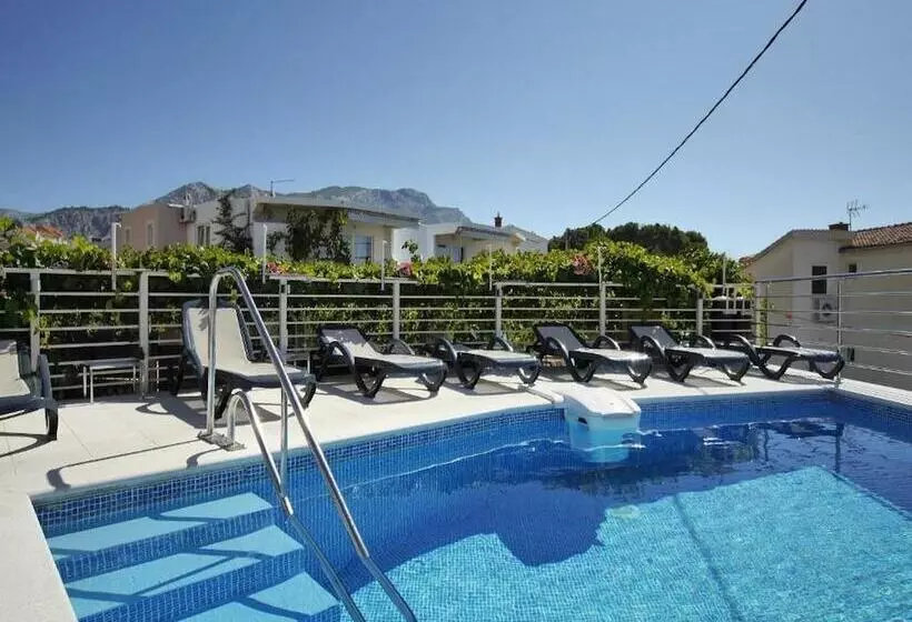 Majatalo Villa Apartments Babaja