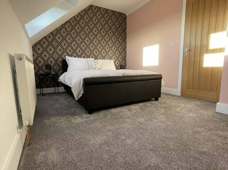Residenssi 3 Double Bed Luxurious House Near Heathrow Airport