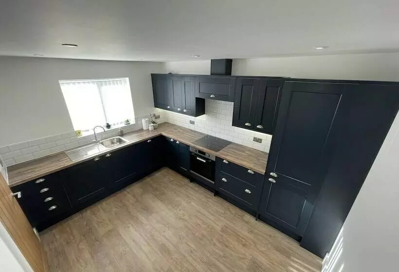 Residenssi 3 Double Bed Luxurious House Near Heathrow Airport