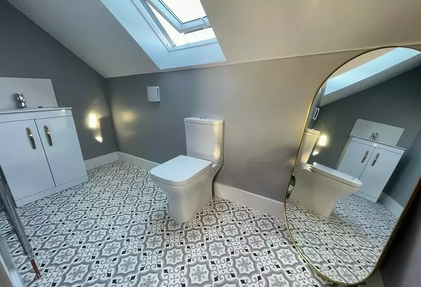 Residenssi 3 Double Bed Luxurious House Near Heathrow Airport