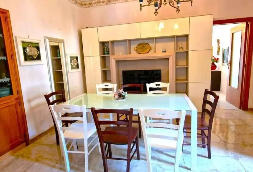 اقامتگاه Trekking Lovers Vacation Home With Town View