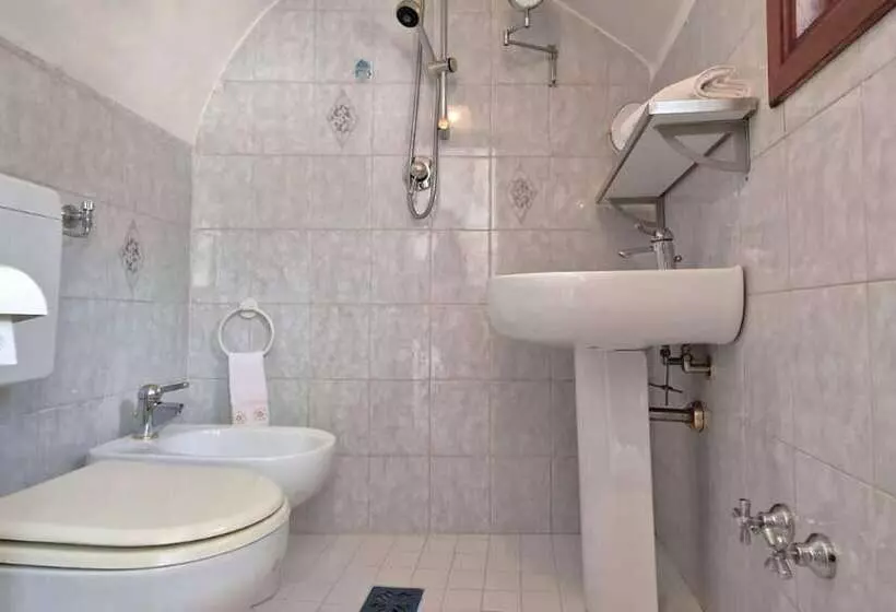 اقامتگاه Trekking Lovers Vacation Home With Town View
