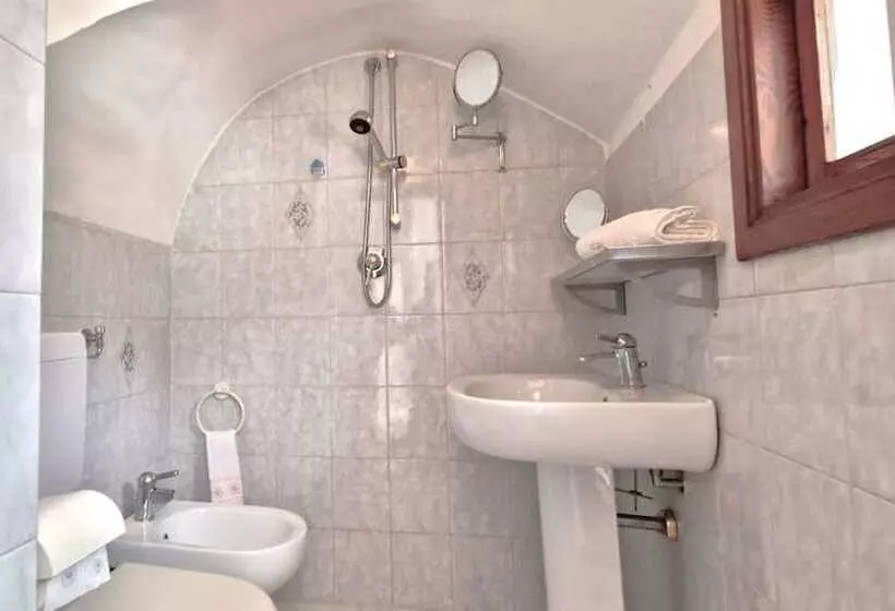 اقامتگاه Trekking Lovers Vacation Home With Town View