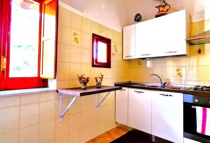 اقامتگاه Trekking Lovers Vacation Home With Town View