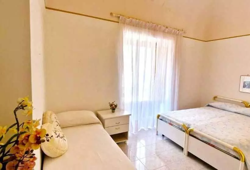 اقامتگاه Trekking Lovers Vacation Home With Town View