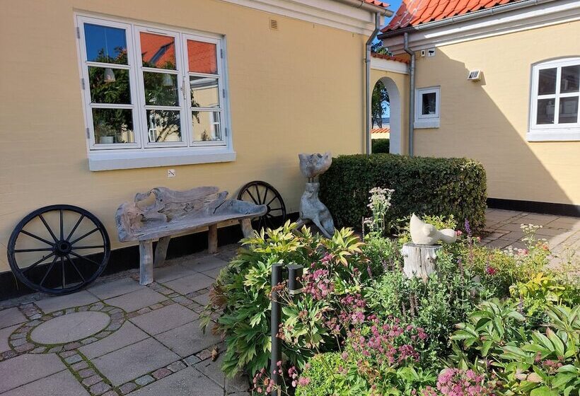 צימר Toftegården Guesthouse   Rooms