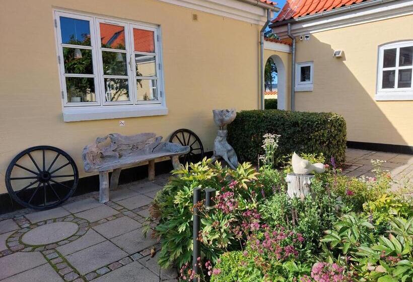 צימר Toftegården Guesthouse   Rooms