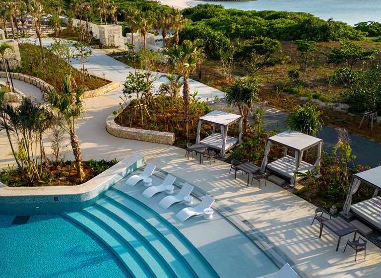 هتل Hilton Okinawa Miyako Island Resort