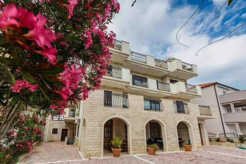 هتل Villa La Zeta