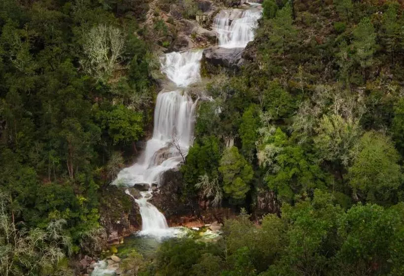 Retkeilymaja Casa Da Fonte   Gerês