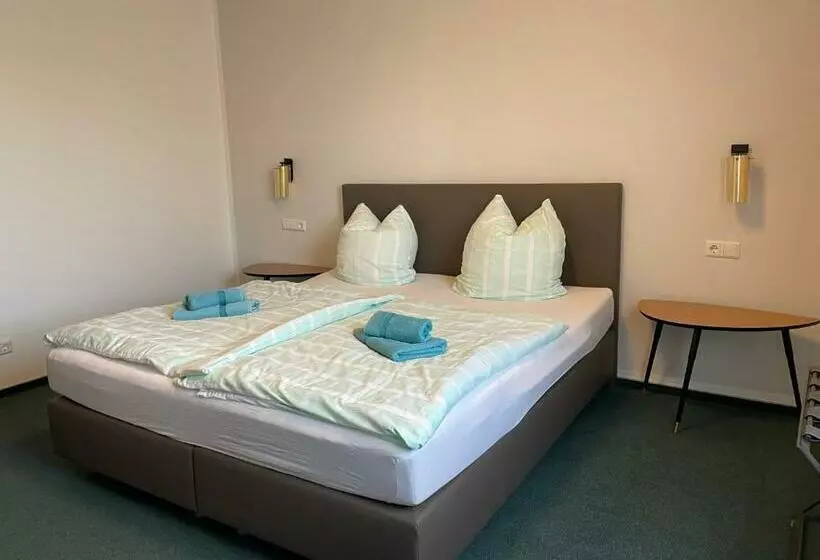 ユースホステル Gasthof Adler äpfingen