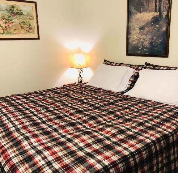 Black Hills Motel At Quail S Crossing