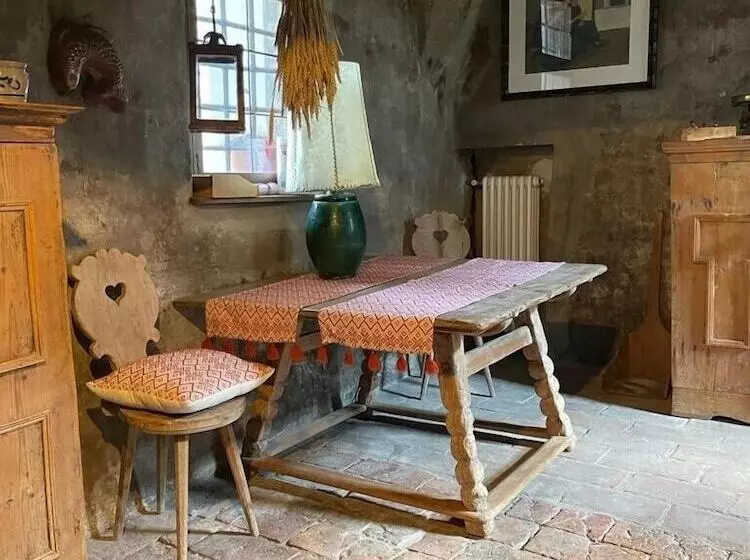 Hotelli Ansitz Zinnenberg