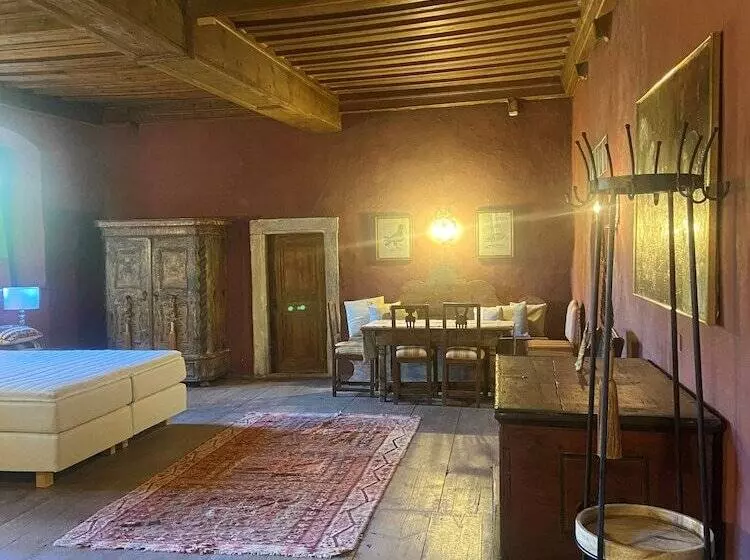 Hotelli Ansitz Zinnenberg