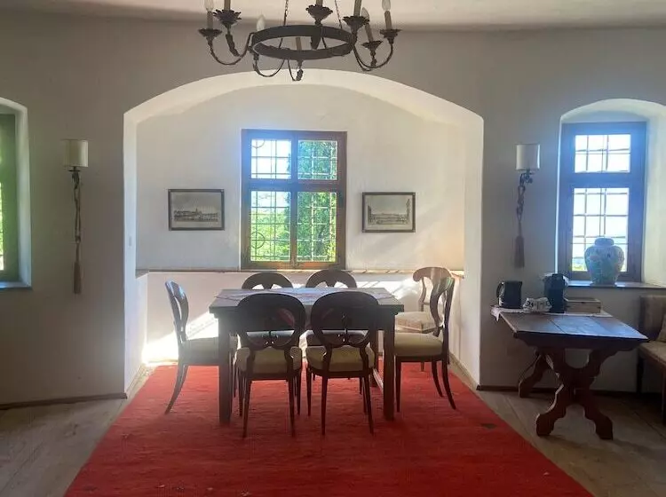 Hotelli Ansitz Zinnenberg