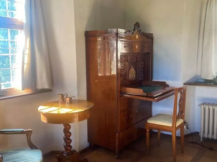 Hotelli Ansitz Zinnenberg