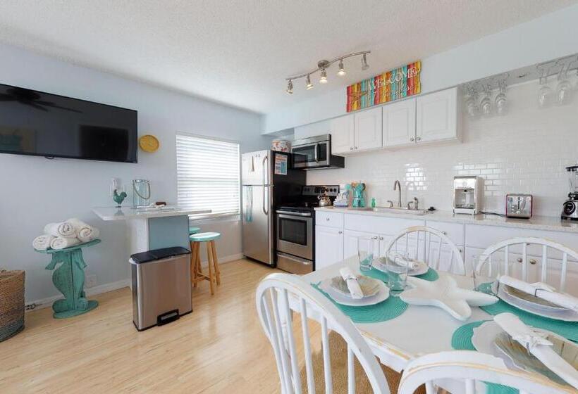 酒店 Bay View Inn 202