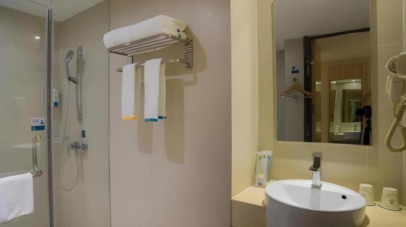 Hotel City Comfort Inn Liuzhou High Speed Railway Station