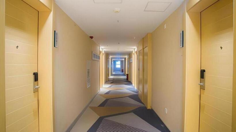 Hotel City Comfort Inn Liuzhou High Speed Railway Station