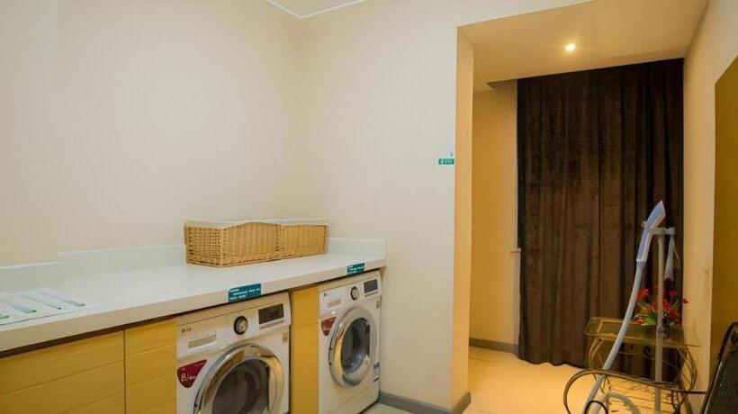 Hotel City Comfort Inn Liuzhou High Speed Railway Station